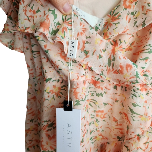 NWT ASTR The Label Pemberly Dress - Peach Orange Floral - Picture 10 of 15